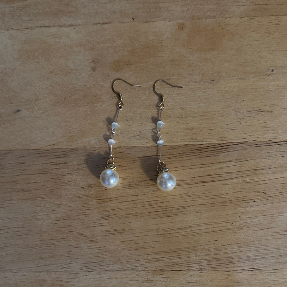 Elegant Mixed Metal Finish Pearl Drop Earrings